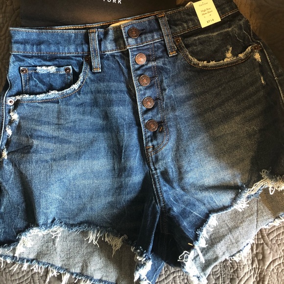 Abercrombie Curve Love Mom Short 